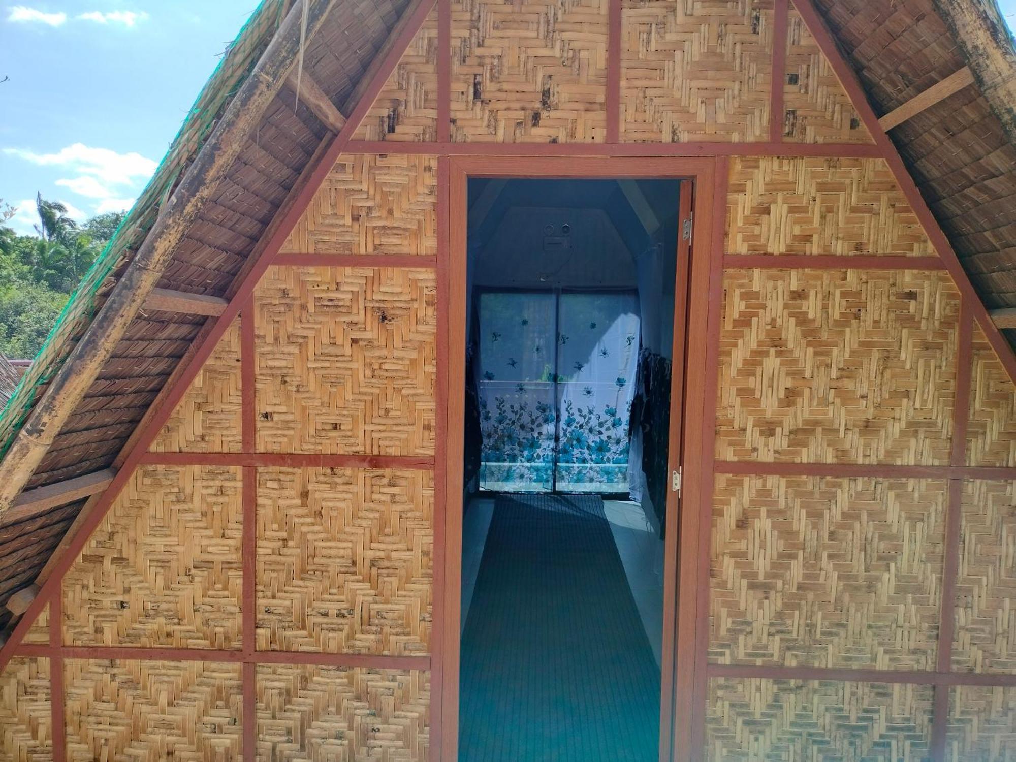Riu Del Mar Hostel Dauis エクステリア 写真