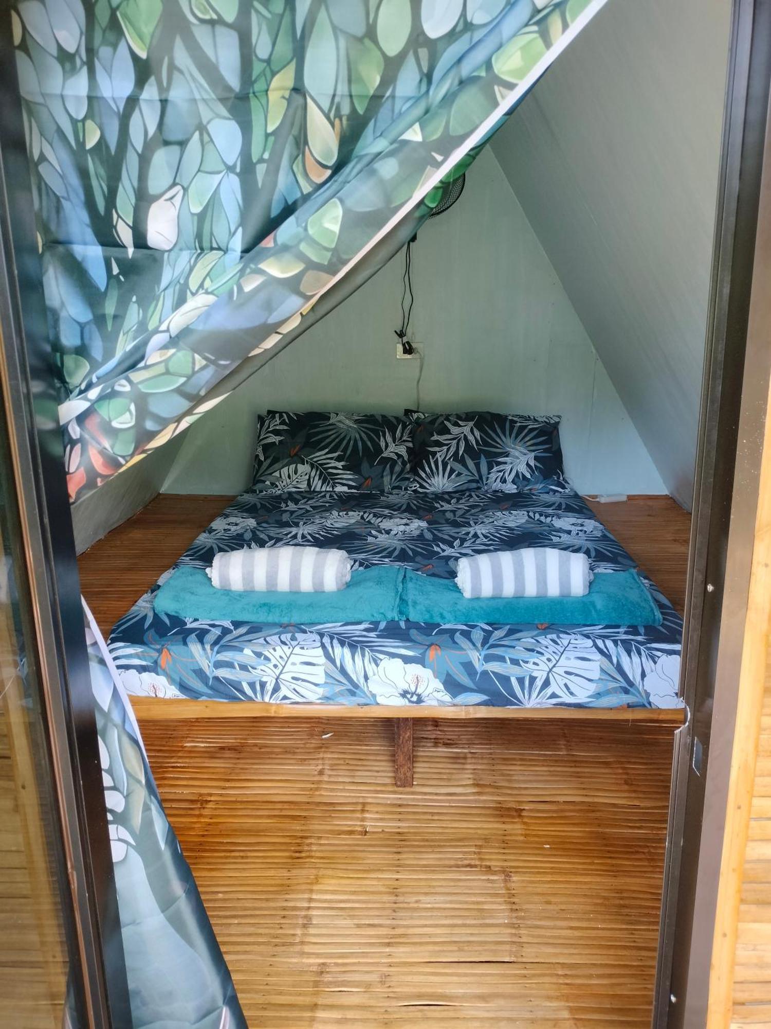 Riu Del Mar Hostel Dauis エクステリア 写真