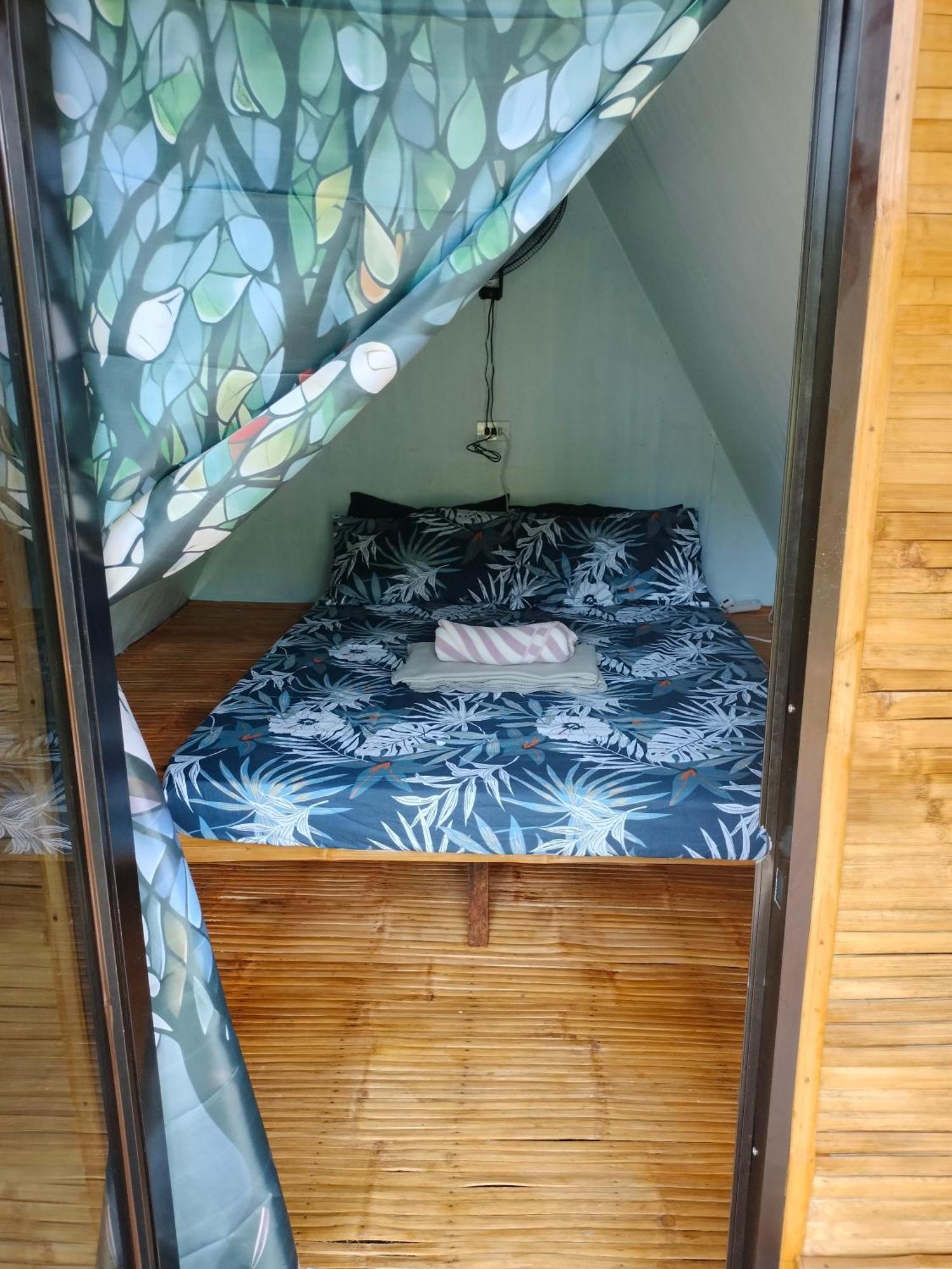 Riu Del Mar Hostel Dauis エクステリア 写真